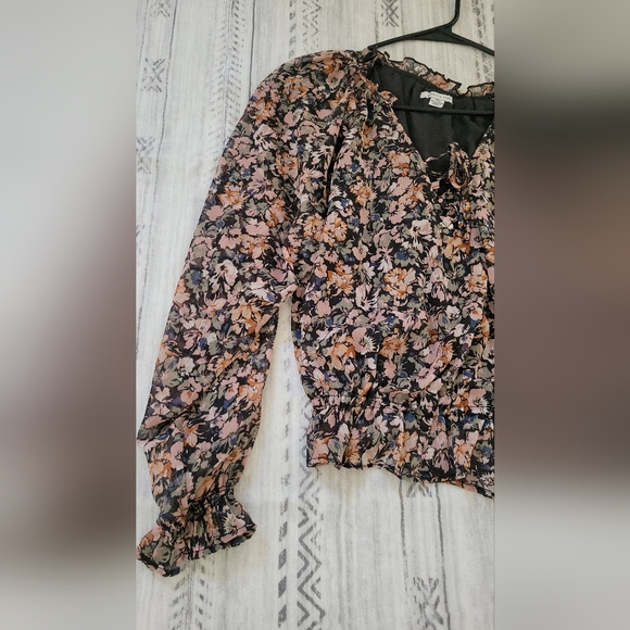 American Eagle Outfitters Floral Blouse Size S - Picture 16 of 16